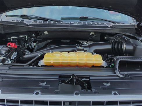 Used 2018 Ford F150 Lariat w/ Equipment Group 502A Luxury image 10