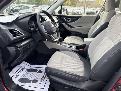 Used 2020 Subaru Forester Premium AWD/4WD image 17