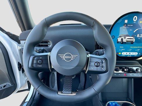 New 2026 MINI Cooper 4-Door Hardtop image 8