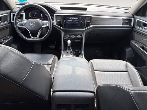 Used 2022 Volkswagen Atlas SE w/ Panoramic Sunroof Package AWD/4WD image 14