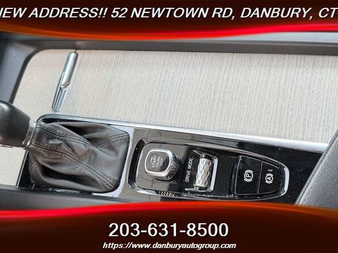 Used 2021 Volvo XC60 T5 Inscription w/ Protection Package AWD/4WD image 23