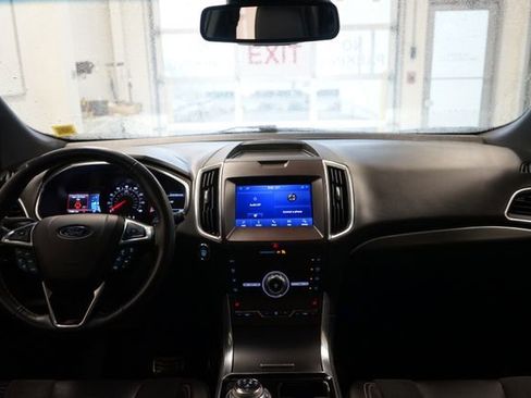 Certified 2020 Ford Edge ST w/ Cold Weather Package AWD/4WD image 31