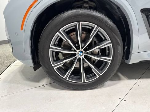 Used 2026 BMW X5 xDrive40i AWD/4WD image 9