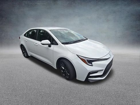 Used 2025 Toyota Corolla SE FWD image 8