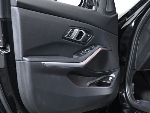 Used 2021 BMW 330i Sedan w/ Driving Assistance Package image 29