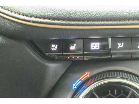 Used 2020 Chevrolet Blazer Premier image 45