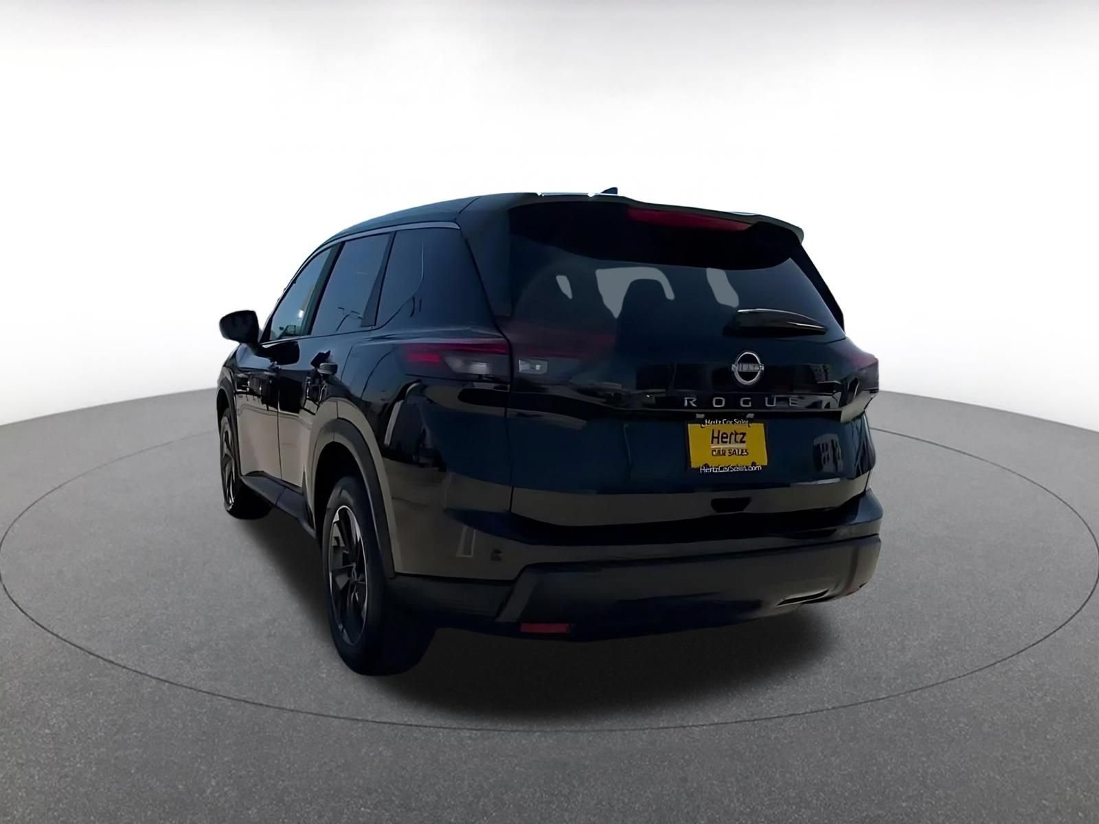 Used 2025 Nissan Rogue SV FWD image 10