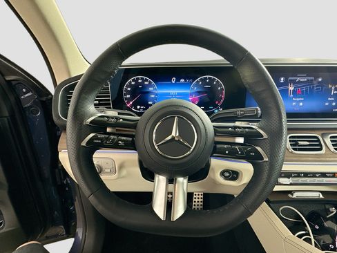 Certified 2026 Mercedes-Benz GLS 450 4MATIC image 11
