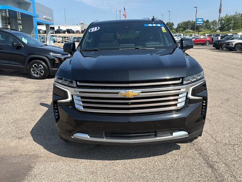 Used 2023 Chevrolet Tahoe High Country w/ Advanced Technology Package AWD/4WD image 2