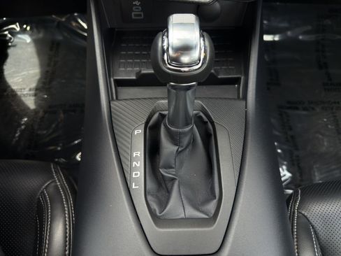 Used 2024 Ford Mustang Premium image 19