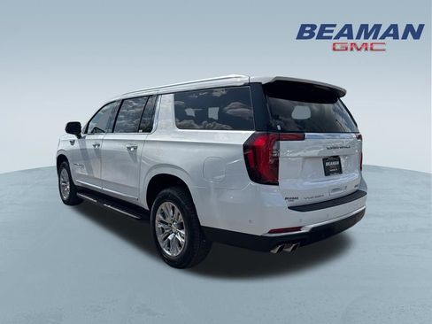Used 2025 GMC Yukon XL Denali AWD/4WD image 5