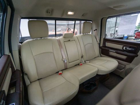 Used 2016 RAM 1500 Laramie w/ Convenience Group image 38