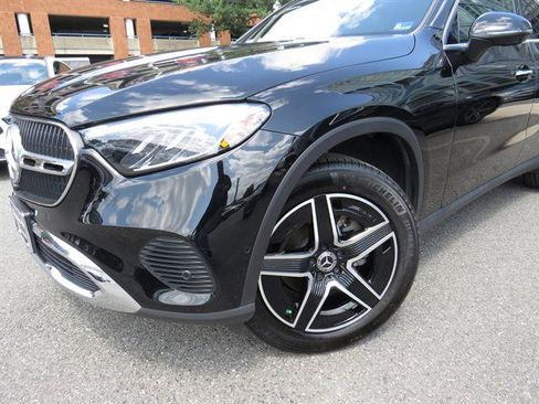 Used 2026 Mercedes-Benz GLC 300 4MATIC image 25