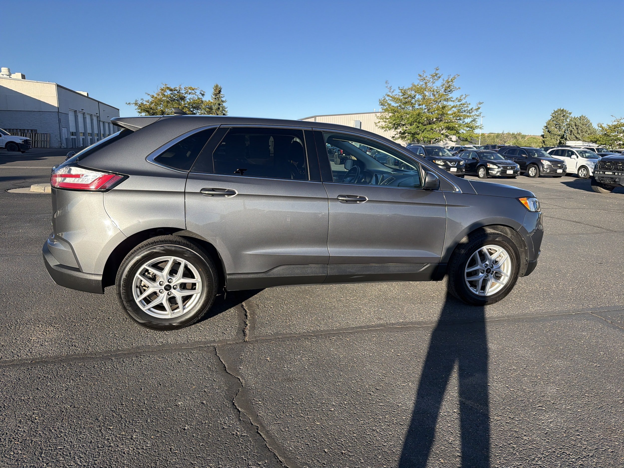 Used 2024 Ford Edge SEL AWD/4WD image 7
