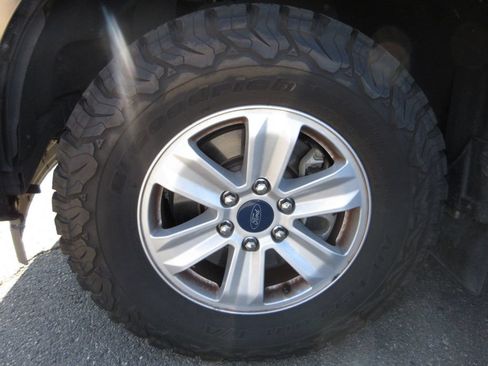 Used 2017 Ford F150 XL w/ Equipment Group 101A Mid RWD image 5