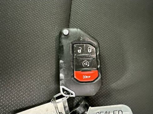 Used 2023 Jeep Wrangler Unlimited w/ Convenience Group image 16