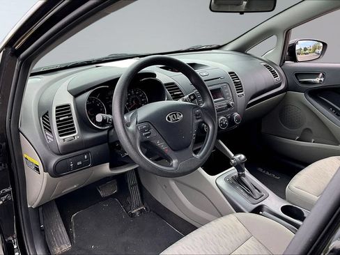 Used 2015 Kia Forte LX FWD image 13