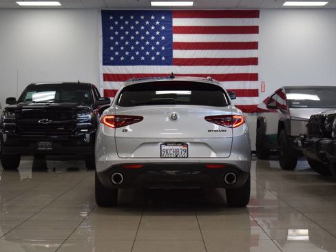 Used 2021 Alfa Romeo Stelvio Sprint w/ Nero Edizione image 18