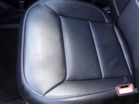 Used 2022 Ford Explorer Limited w/ Equipment Group 301A image 17