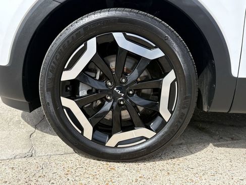 Used 2023 Kia Telluride EX AWD/4WD image 9