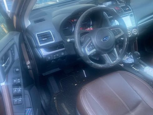 Used 2018 Subaru Forester 2.5i Touring AWD/4WD image 5