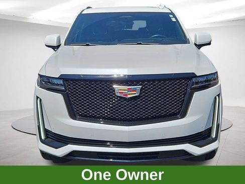 Used 2022 Cadillac Escalade Sport AWD/4WD image 2