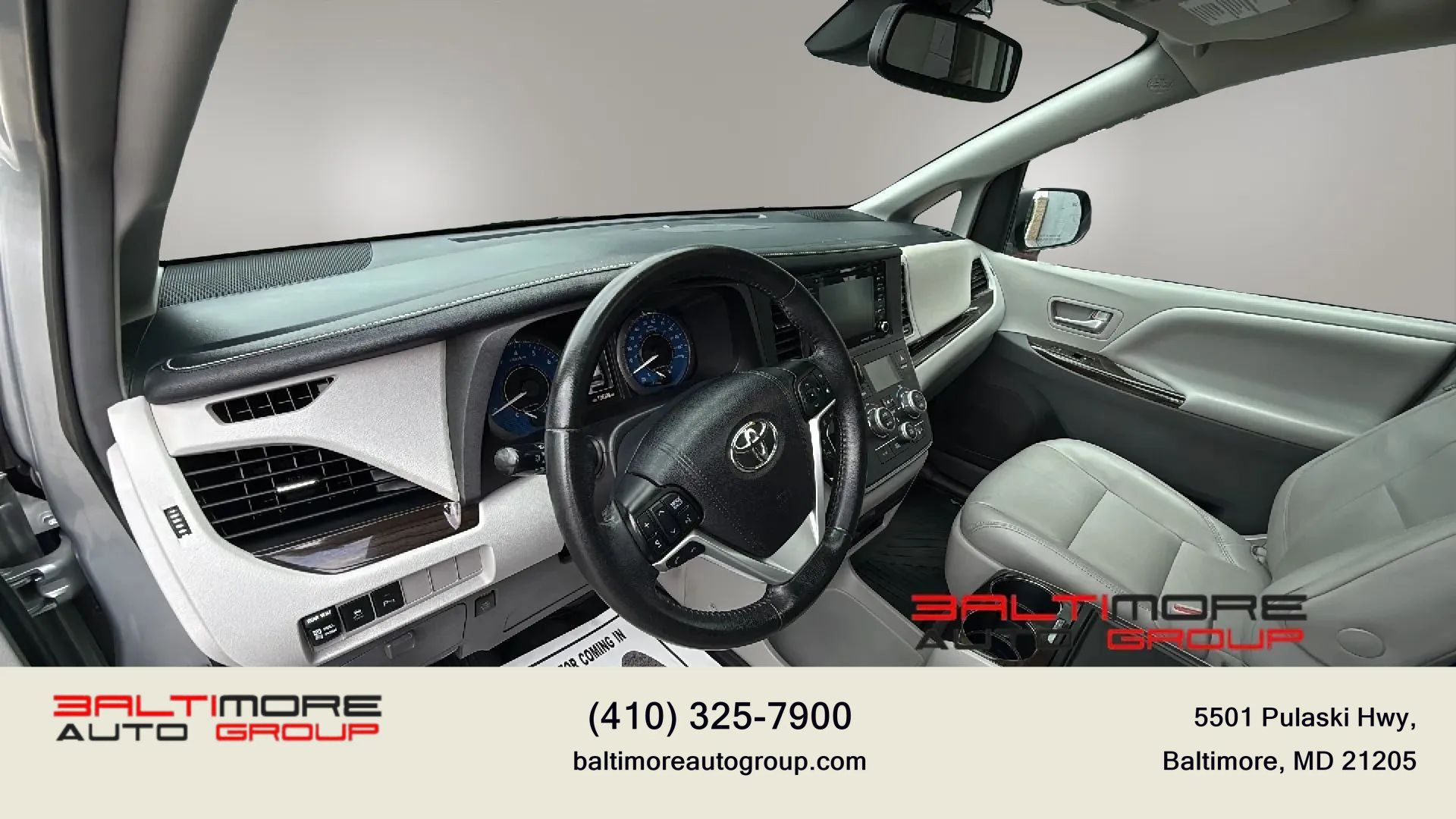 Used 2019 Toyota Sienna XLE Premium FWD image 12