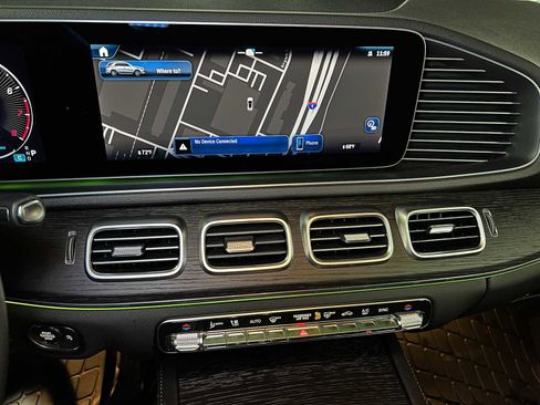 Used 2025 Mercedes-Benz GLE 350 4MATIC image 34