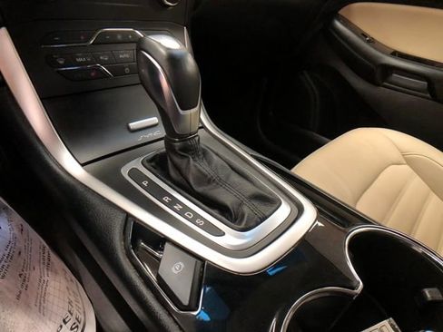 Used 2016 Ford Edge SEL w/ Equipment Group 201A image 18