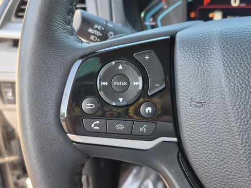 Used 2023 Honda Odyssey Touring image 32