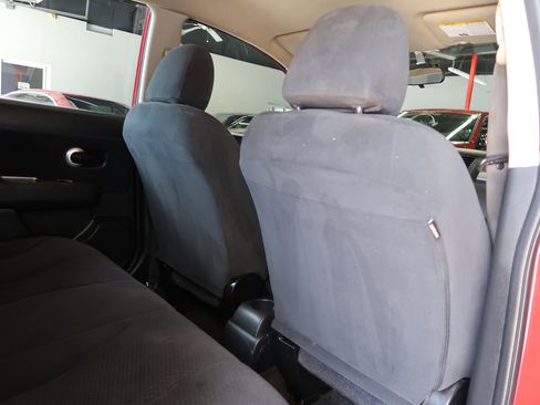 Used 2012 Nissan Versa 1.8 S w/ Plus Pkg FWD image 30
