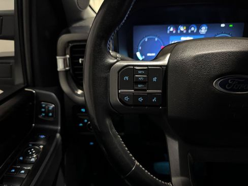 Used 2023 Ford F250 Lariat AWD/4WD image 22