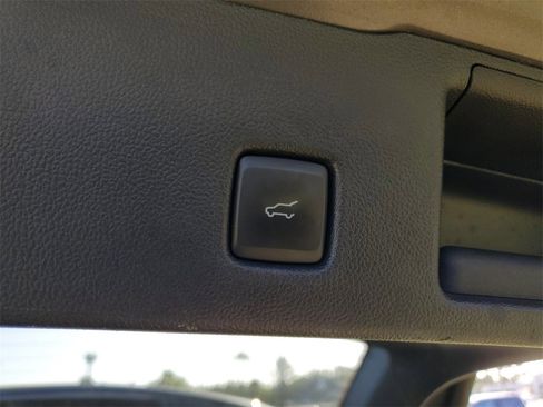 Used 2021 Ford Escape SEL image 10