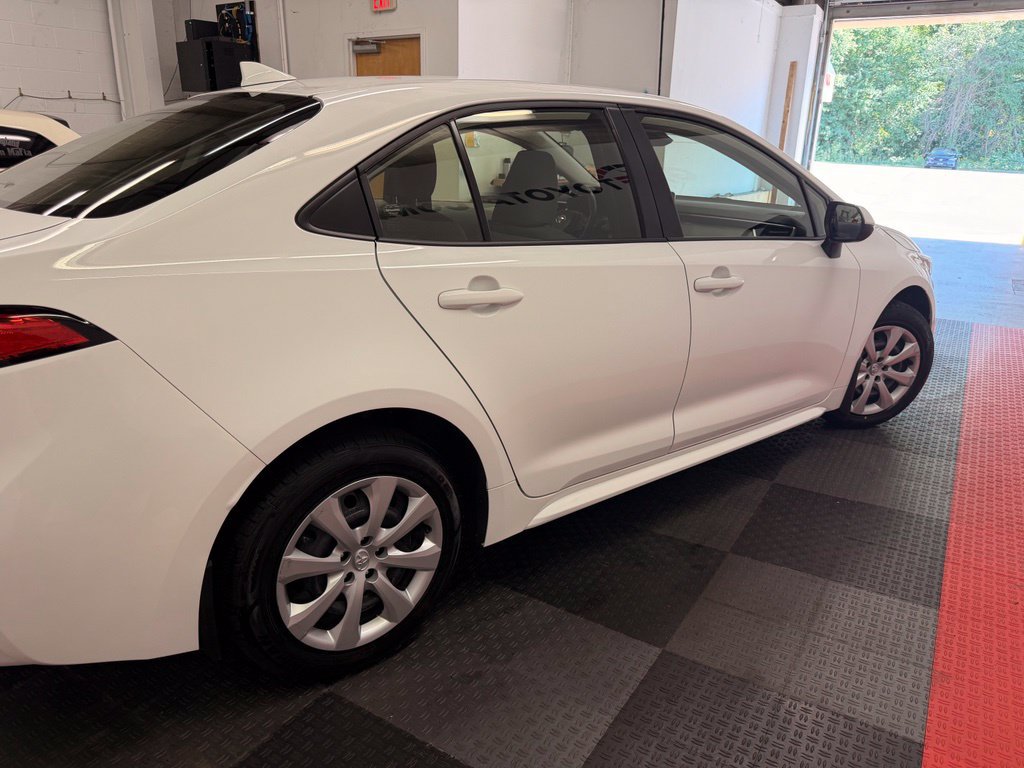 Used 2023 Toyota Corolla LE w/ Carpet Mat Package (TMS) FWD image 11
