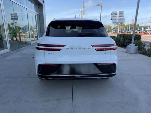 Used 2026 Genesis GV70 2.5T AWD/4WD image 17