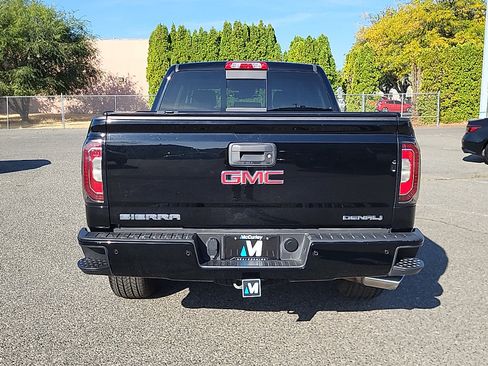 Used 2016 GMC Sierra 1500 Denali w/ Enhanced Driver Alert Package AWD/4WD image 6