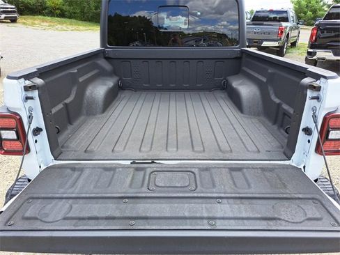 Used 2024 Jeep Gladiator Rubicon w/ Safety Group image 26