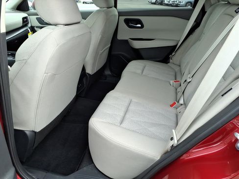 Certified 2025 Nissan Rogue SV image 6