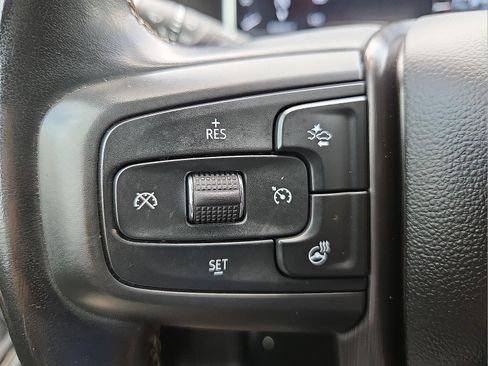 Used 2025 GMC Sierra 2500 AT4 w/ AT4 Premium Plus Package AWD/4WD image 12