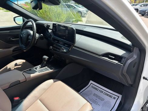 Used 2022 Lexus ES 350 w/ Premium Package FWD image 13