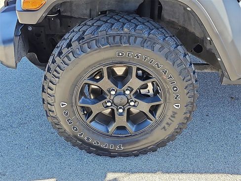 Used 2022 Jeep Wrangler Sport image 13