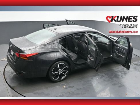 Used 2024 Nissan Altima 2.5 SR image 54