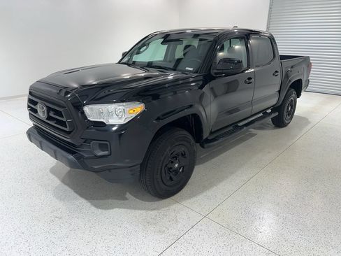 Used 2021 Toyota Tacoma SR AWD/4WD image 1