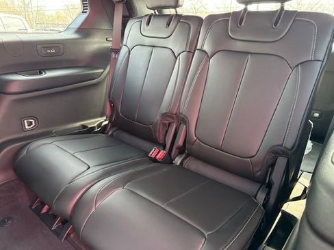 New 2026 Jeep Grand Cherokee L Limited w/ Limited Altitude Package AWD/4WD image 24
