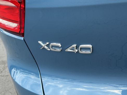 Used 2025 Volvo XC40 B5 Ultra w/ Protection Package Premier AWD/4WD image 9