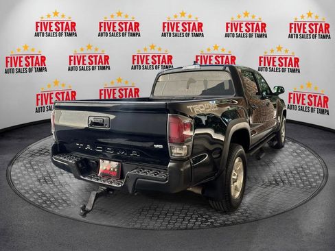 Used 2020 Toyota Tacoma TRD Off-Road w/ Technology Package AWD/4WD image 7