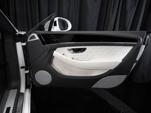 Used 2020 Bentley Continental GT V8 First Edition image 39