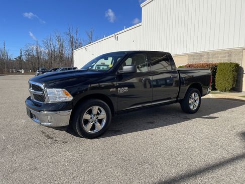 Used 2019 RAM 1500 ST w/ SXT Plus Group image 7