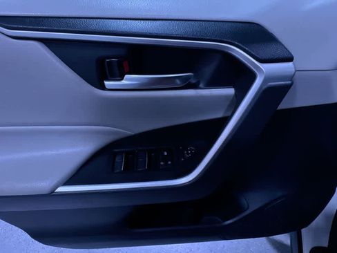 Used 2024 Toyota RAV4 XLE image 12