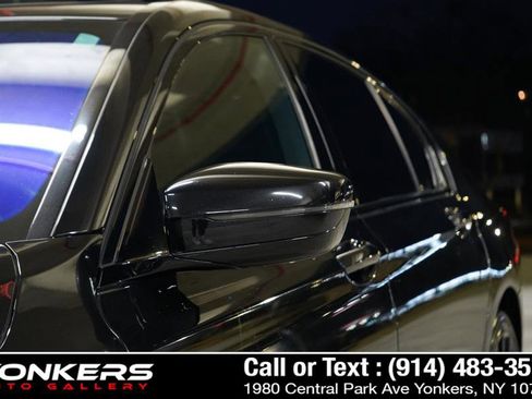 Used 2020 BMW 750i xDrive image 19